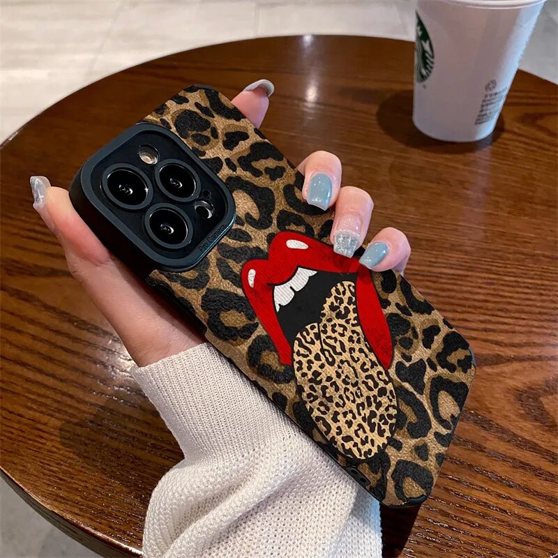 Capinha iPhone Onçinha Silicone Animal Print