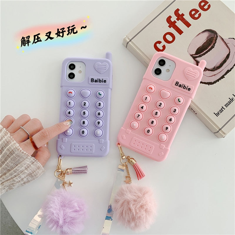 Capinha iPhone BabyGirl Com Pompom